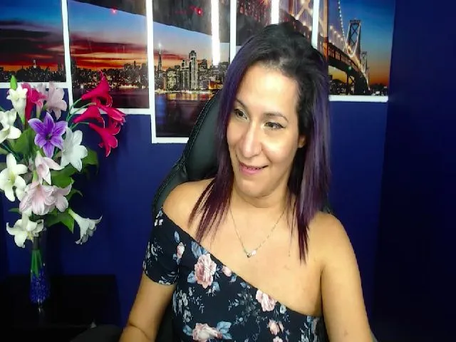 Live sex webcam photo for Infernalsexx #262488897