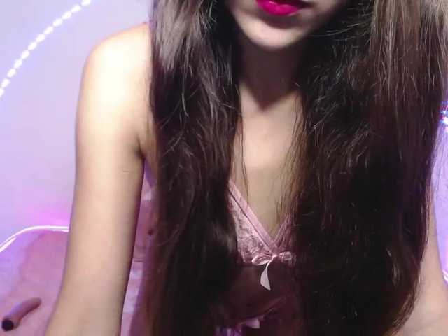 Live sex webcam photo for Body69LyD #249928853