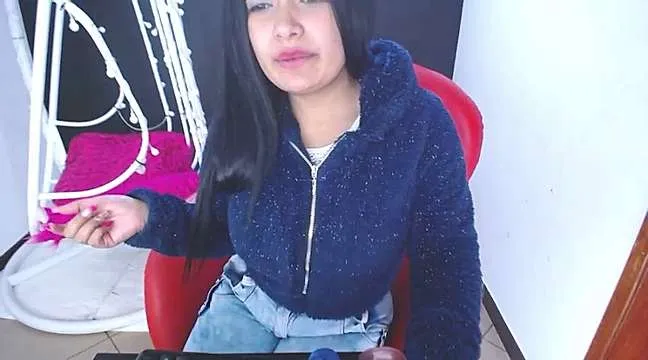 Live sex webcam photo for anny_honney26 #244953602