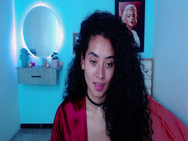 Live sex webcam photo for Jade_lee88 #260046808