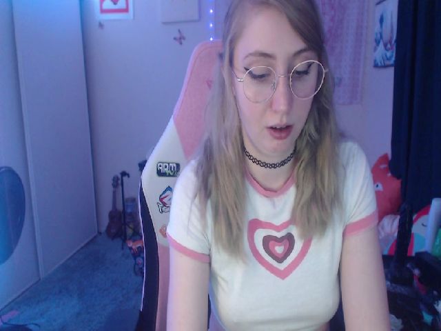 Live sex webcam photo for Chloe_Luna #259763113