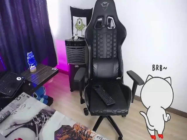 Live sex webcam photo for BiancaMiller #257700503