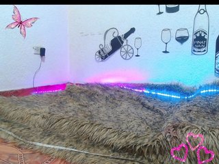 Live sex webcam photo for latinakitten- #240765619