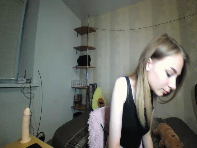 Live sex webcam photo for JenaCooper #258957981