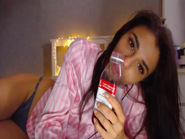 Live sex webcam photo for GuiltyBird #255567256