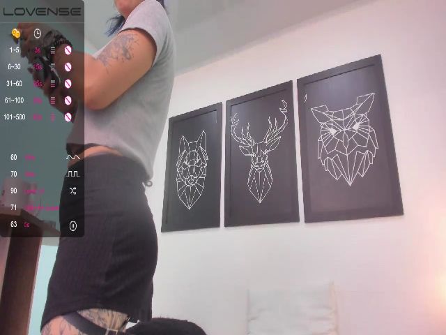 Live sex webcam photo for VioletaRoux #254077252