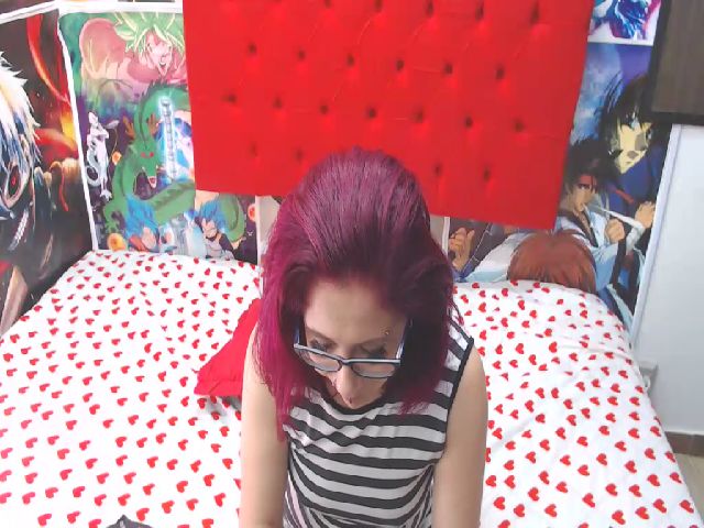 Live sex webcam photo for alice_hot02 #265564529