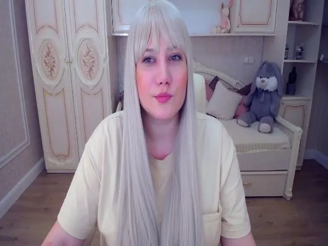 Live sex webcam photo for VeritableGirl #254079470