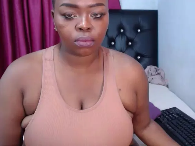 Live sex webcam photo for VioletcageZA #254584944
