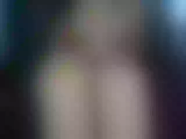 Live sex webcam photo for KinkyKortney #255947240