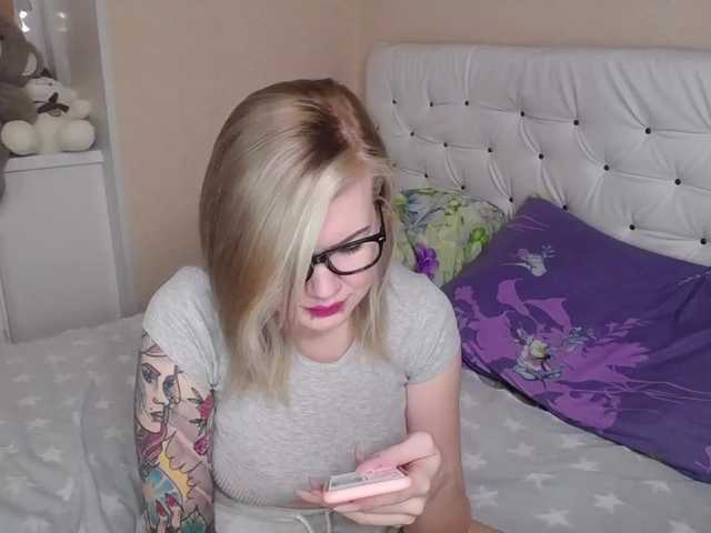 Live sex webcam photo for PrettyandNaug #241492520