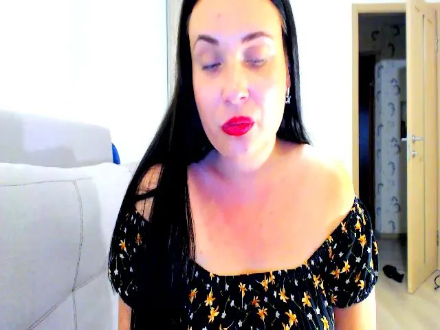 Live sex webcam photo for Bossy_Lilit #262466964