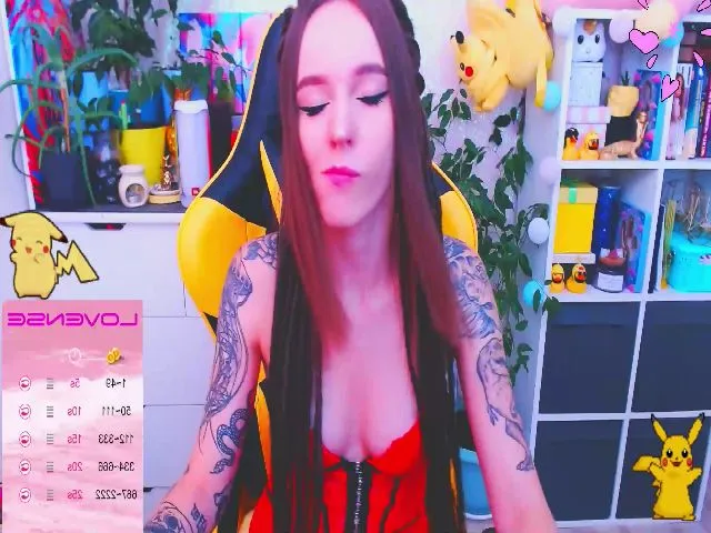 Live sex webcam photo for JinjerMoon #261334621