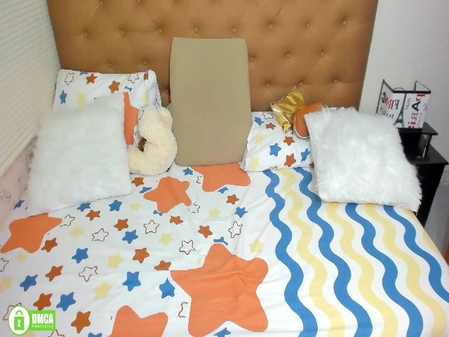 Live sex webcam photo for Evelyn__lee #256332900