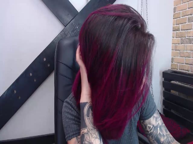 Live sex webcam photo for Lily_jay #253624646