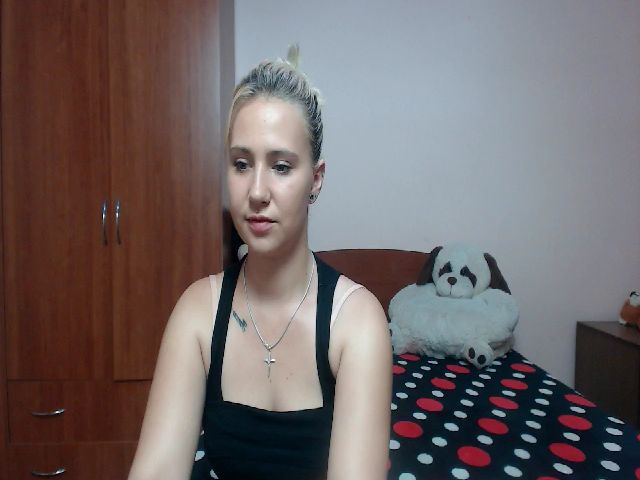 Live sex webcam photo for Tweetyboom #252649199