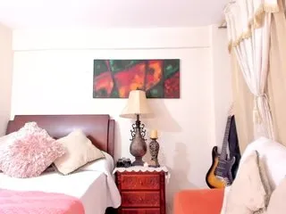 Live sex webcam photo for Sarabrand #240542354