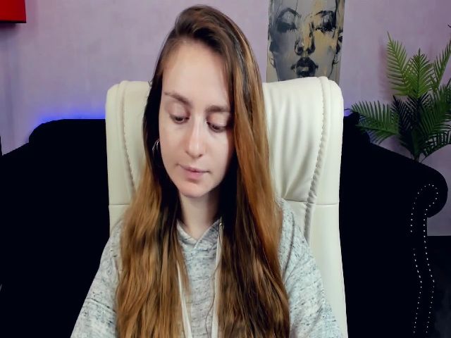 Live sex webcam photo for MissTianaa #252643532