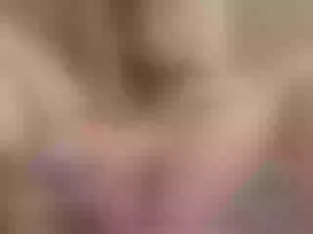 Live sex webcam photo for CandyBurger #253451797