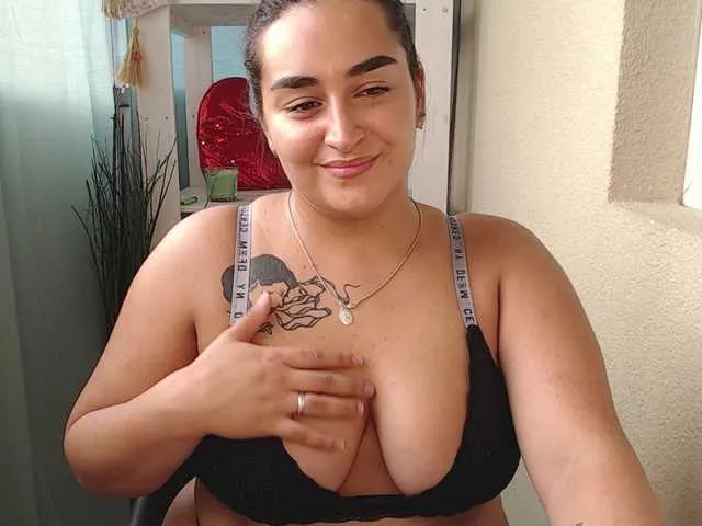 Live sex webcam photo for MilaLav #259925767