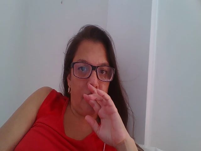 Live sex webcam photo for SweetLola01 #256380112