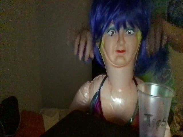 Live sex webcam photo for EmmyLove #253663099