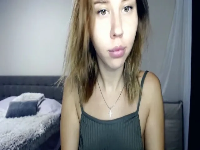 Live sex webcam photo for MiniDivaa #265280805