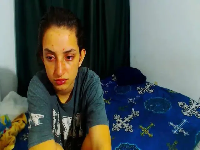 Live sex webcam photo for SHELIA_TERRY #254597536