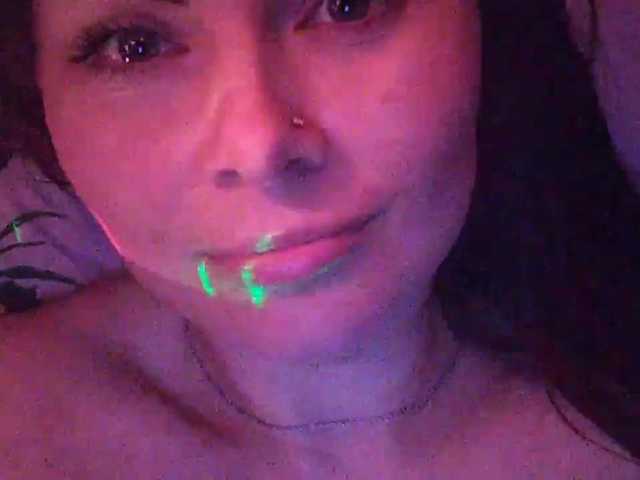 Live sex webcam photo for Katerinagreiz #240927686