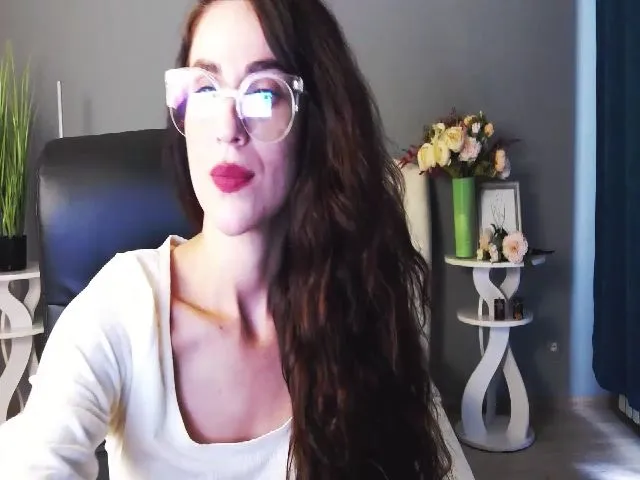 Live sex webcam photo for VictoriaJamy #258632935