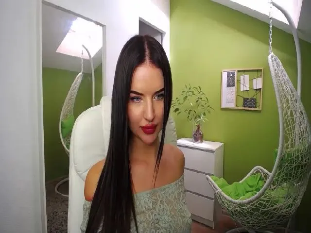 Live sex webcam photo for JenniferMoris #256213781