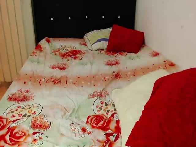 Live sex webcam photo for Irisbrownx #261096250