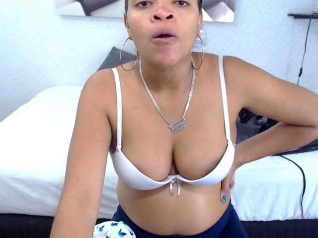 Live sex webcam photo for shariksweet #241330543