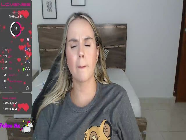 Live sex webcam photo for ivanna_33_ #254643524