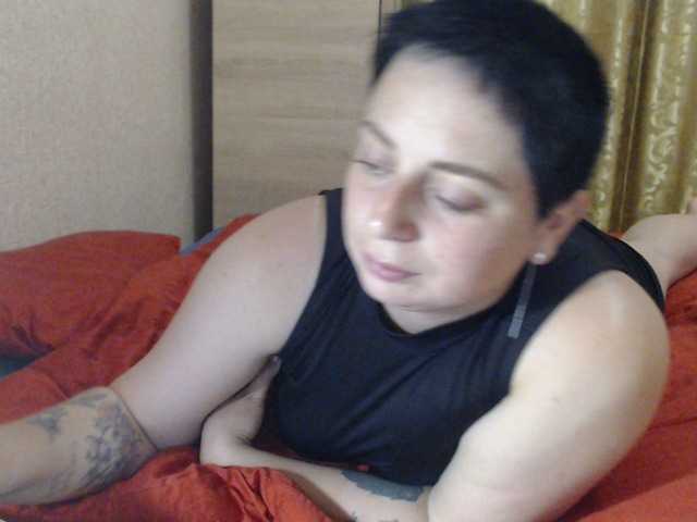 Live sex webcam photo for sandriana #245428032