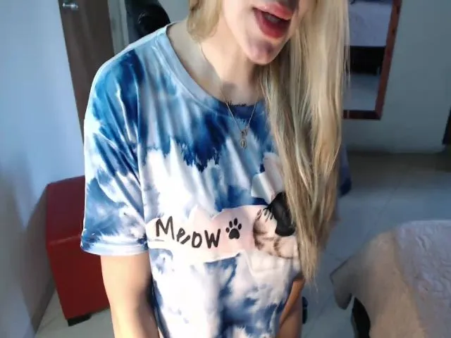 Live sex webcam photo for Thaunhty #253190316