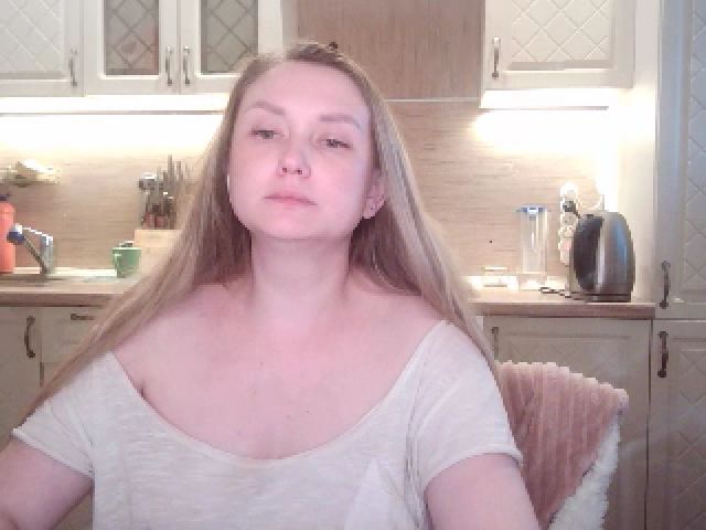 Live sex webcam photo for JaneGrey111 #257267917