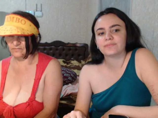 Live sex webcam photo for Katernia48 #263650487