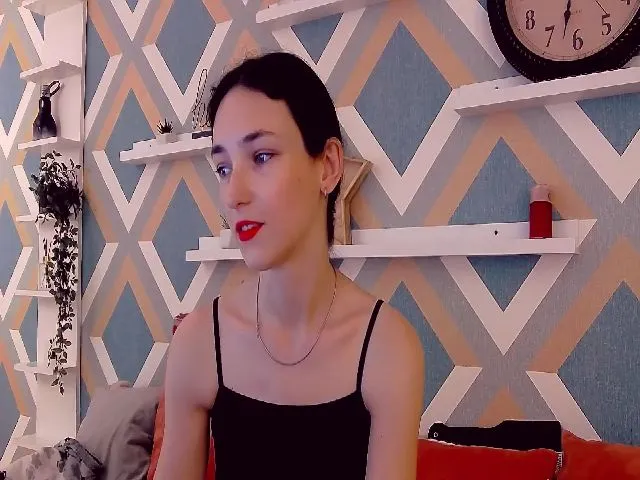 Live sex webcam photo for KattySteal #254077171