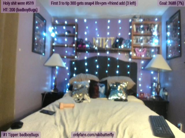 Live sex webcam photo for Nikibutterfly #252370958