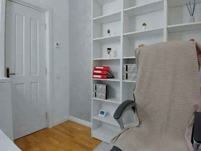 Live sex webcam photo for VanessaCroft #263582493