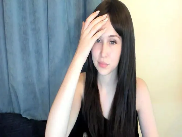 Live sex webcam photo for MarisolXGirl #253124907