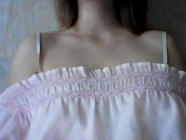 Live sex webcam photo for MillyShyness #249787839