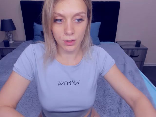 Live sex webcam photo for MeganKind #260597805