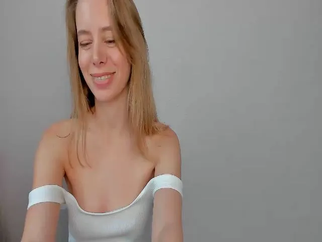 Live sex webcam photo for WowAlina_ #256249311