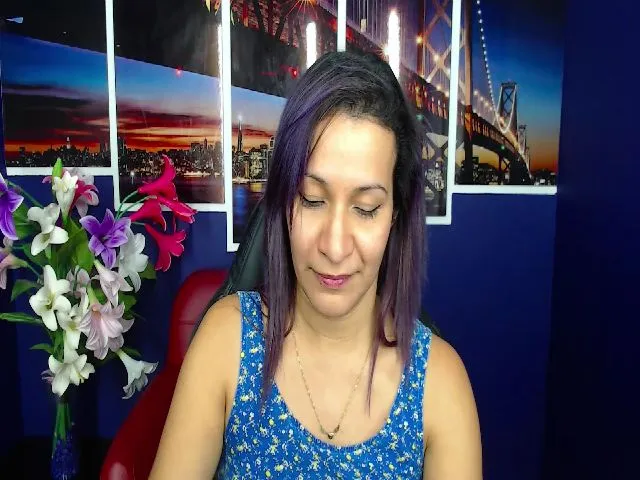 Live sex webcam photo for Infernalsexx #264105436