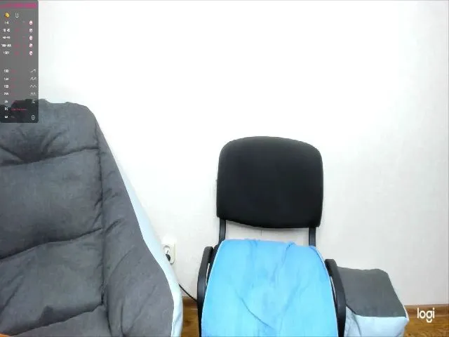 Live sex webcam photo for SarahSmiths #255511834