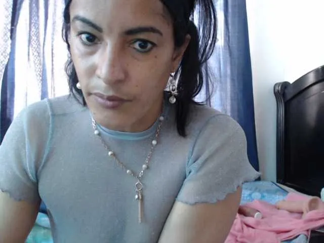 Live sex webcam photo for KattleyaGrey #243104586