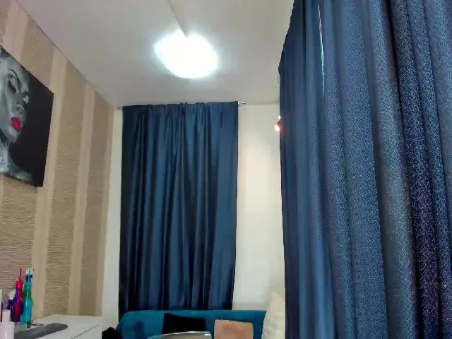 Live sex webcam photo for JessyJ_ #253738639