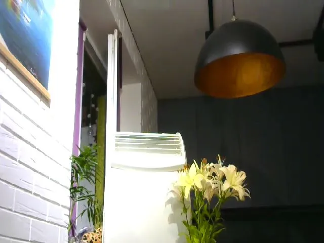 Live sex webcam photo for LyndsyLove #253527272
